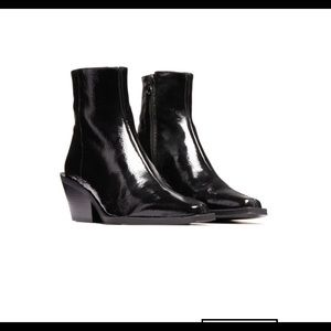 Size 7 Black Naplack Leather